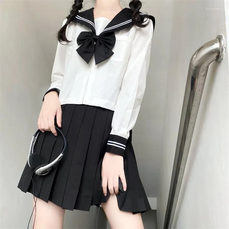 Japanese School Uniform Set – Classic Sailor Suit Cosplay!